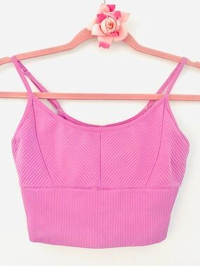 💕Pretty “PINK ACTIVE” VS Ribbed Sports Bra SZ M